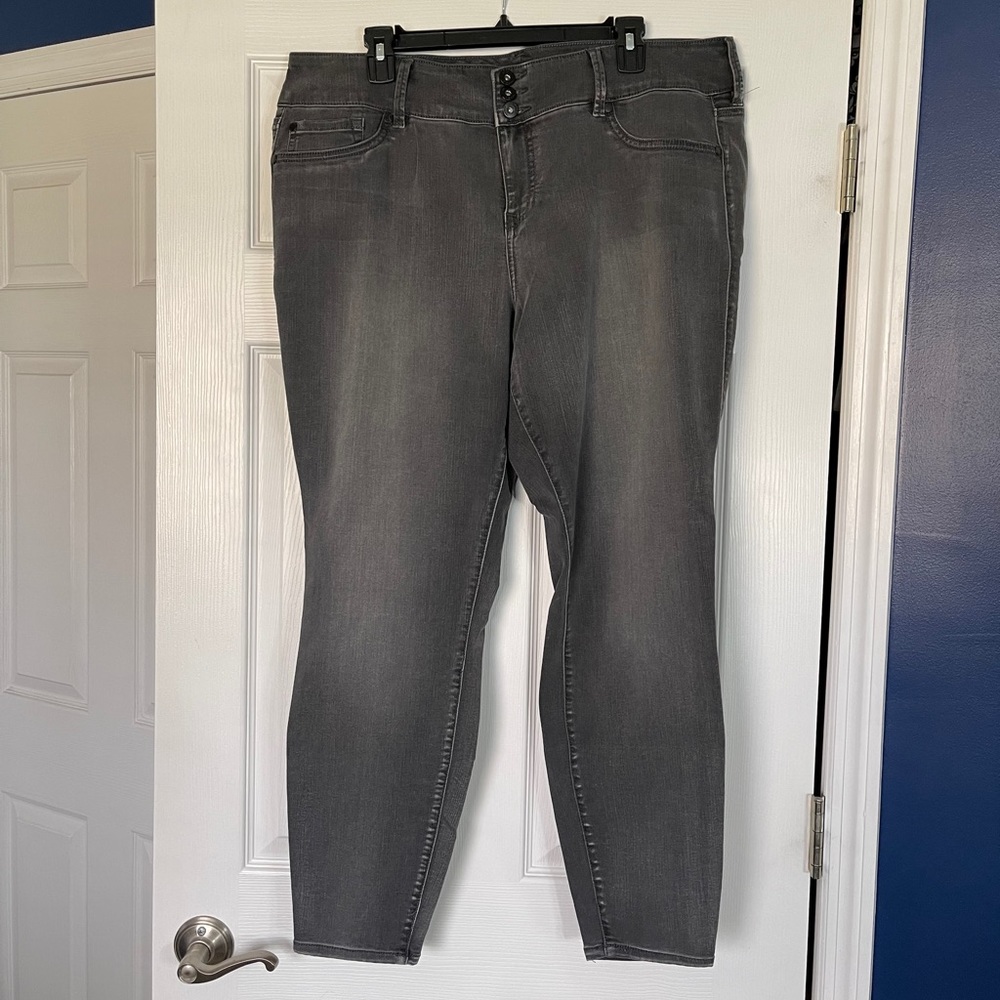 NWOT Torrid Jegging, Grey, Size 20 Regular